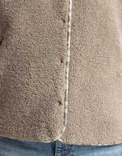 Laden Sie das Bild in den Galerie-Viewer, Weste Teddy Fleece I Mushroom
