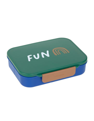 LÄSSIG Bento Kinder Brotdose Little Gang in Grün mit Regenbogen-Motiv, Innenaufteilung mit Trenner und Dipfach, aus BPA-freiem Polypropylen, spülmaschinengeeignet.
