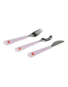Lila Kinderbesteck-Set mit Herz-Design und ergonomischen Silikongriffen. Bestehend aus Messer, Gabel und Löffel für Kinder ab 1 Jahr.