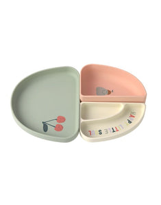LÄSSIG Menüteller Kinder Silikon 3er Set Happy Fruits Kirsche, Regenbogenform, BPA-frei, stapelbar, bruchfest, spülmaschinen- und mikrowellengeeignet.