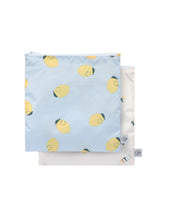 Laden Sie das Bild in den Galerie-Viewer, Wiederverwendbarer Frühstücksbeutel 2er Set für Kinder, Zitronen-Motiv, BPA-frei, wasserabweisend, 17 x 18 cm, Happy Fruits Kollektion von Lässig.
