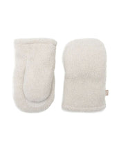 Laden Sie das Bild in den Galerie-Viewer, Jollein Kinderwagen Handschuhe „Teddy“ in Natural – warme, weiche Handwärmer mit Teddystoff außen und Polarfleece innen, mit Klettverschluss zur Befestigung am Kinderwagengriff.
