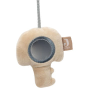 Laden Sie das Bild in den Galerie-Viewer, Jollein Kinderwagenkette „On The Go“ mit drei Anhängern – Auto in Sea Green, Schlüssel mit Spiegel in Biscuit und Auto in Cloud Blue, CE-zertifiziert, aus Polyester.
