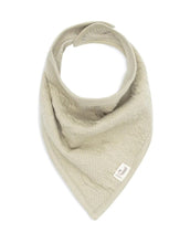 Laden Sie das Bild in den Galerie-Viewer, Jollein Lätzchen Bandana 2er Set „Soft Waves“ in Olive Green – weiche OEKO-TEX Baumwolle, verstellbare Druckknöpfe, stilvoller Wellenprint, ideal zum Sabberschutz oder Füttern.
