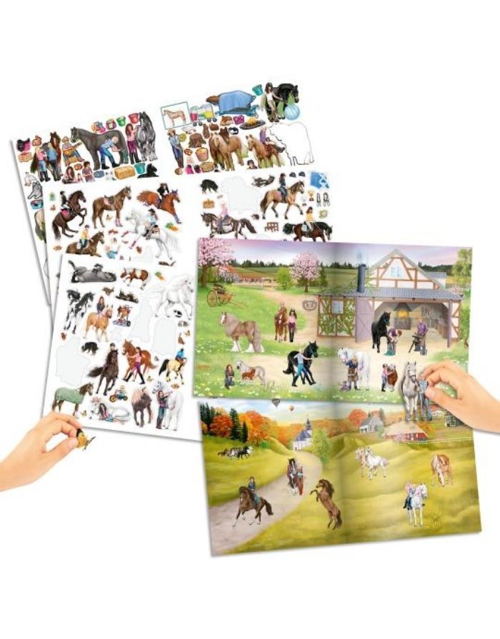 Miss Melody Pferde-Stickerbuch mit 24 illustrierten Hintergrundseiten sowie Folien- und Glitzer-Stickern rund um Pferde und Reiten.