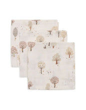 Laden Sie das Bild in den Galerie-Viewer, Jollein Spucktuch 3er Set „Tiny Park“ – 31x31 cm Musselin-Mulltücher aus Baumwolle mit Tier- und Parkmotiv, OEKO-TEX zertifiziert.
