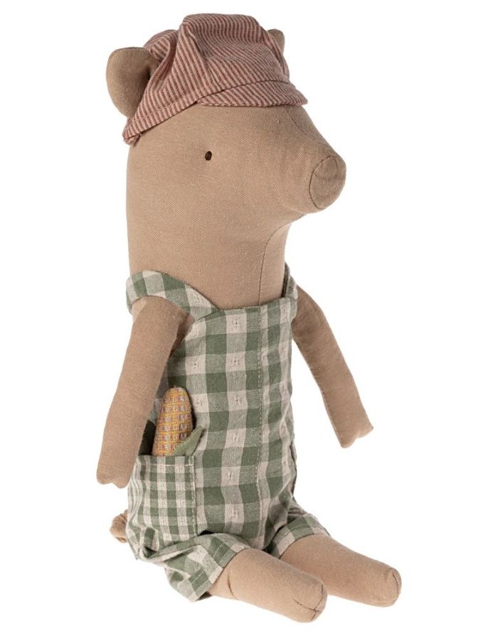 Maileg Schwein Junge mit Latzhose und Hut aus weichen Naturmaterialien.