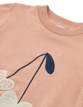 Laden Sie das Bild in den Galerie-Viewer, THORA Sweatshirt aus Bio-Baumwolle in Sweethearts und Pale Tuscany von Liewood
