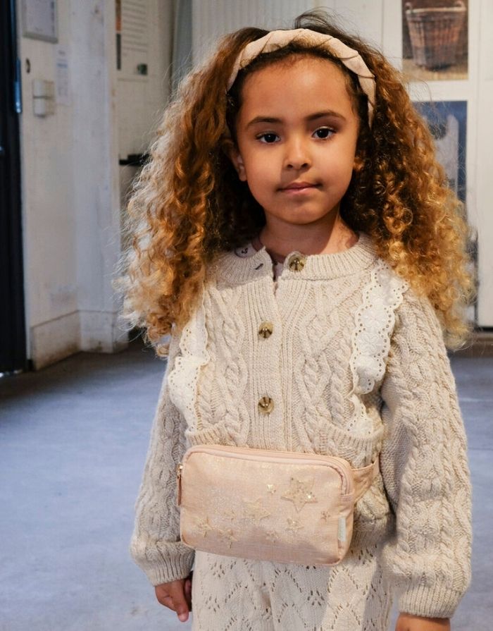 Rosafarbene Bauchtasche mit schimmernden Sternen für Kinder von Rockahula Kids