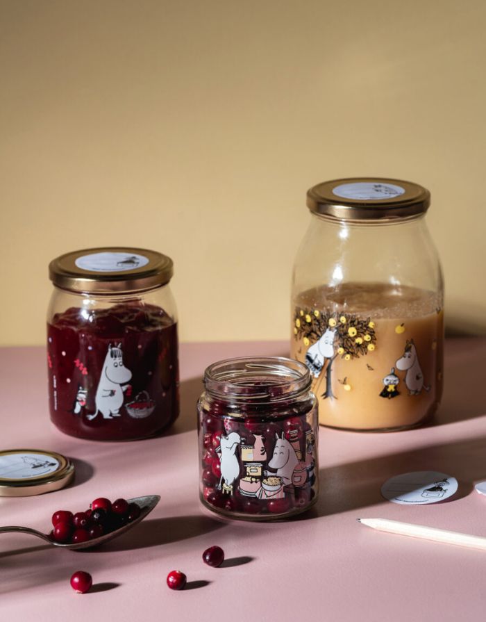 Glas mit Schraubdeckel Moomin 0,5 L von Muurla, luftdicht verschließbar, mit Moomin-Motiv, inkl. Stickeretiketten, spülmaschinenfest