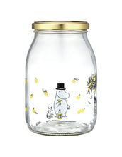 Laden Sie das Bild in den Galerie-Viewer, Glas mit Schraubdeckel Moomin 1L von Muurla, luftdicht verschließbar, mit Moomin-Motiv, inkl. Stickeretiketten, spülmaschinenfest
