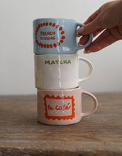 Laden Sie das Bild in den Galerie-Viewer, Henkelbecher I Le café
