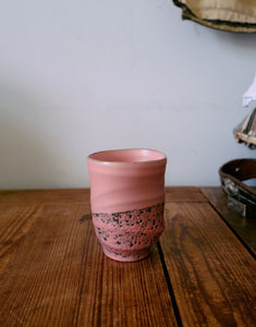 rtist Smooth Mug – kreative, unregelmäßige Glasur, 7,2 cm Durchmesser