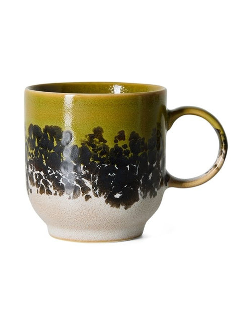 Mehrfarbiger HKliving 70s Ceramics Café Mug aus glasiertem Steingut im charakteristischen Retro-Design.
