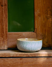 Laden Sie das Bild in den Galerie-Viewer, Dessert Schale 70&#39;s I Petal
