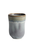 Becher Anne von Affari of Sweden aus Steingut in Grau und Beige , Ø 6 cm und 9 cm hoch.