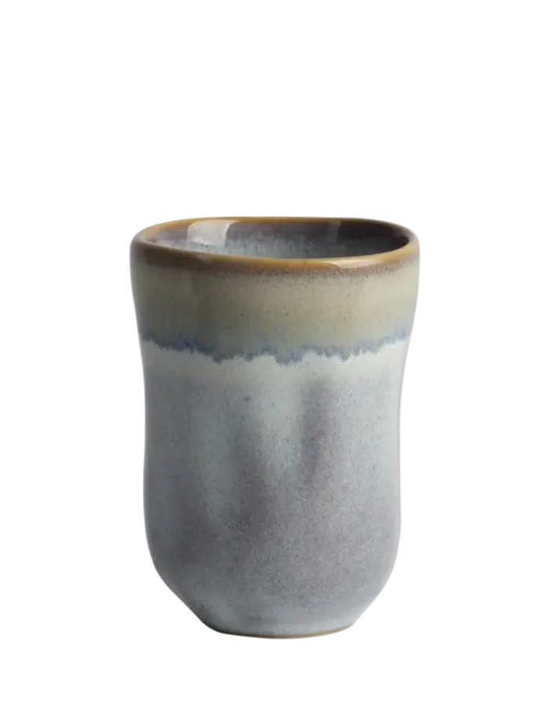 Becher Anne von Affari of Sweden aus Steingut in Grau und Beige , Ø 6 cm und 9 cm hoch.