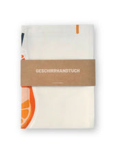 Laden Sie das Bild in den Galerie-Viewer, Geschirrtuch Aperol Spritz von Herr &amp; Frau Hempel aus 100 % Baumwolle, orangefarbenes Küchenhandtuch mit Aufhänger und liebevollen Details
