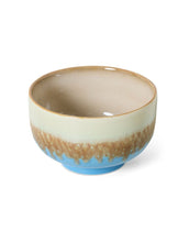 Laden Sie das Bild in den Galerie-Viewer, Noodle Schale Azure von hkliving – handgefertigte Steingut-Schale in klarem Blauton, Ø 13,5 cm

