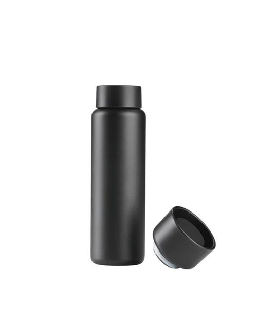 Zone Denmark Singles Thermobecher Black  650ml aus Edelstahl mit Klickdeckel und Schraubverschluss, isolierter Coffee to go Becher in Schwarz