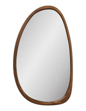 Laden Sie das Bild in den Galerie-Viewer, House Nordic Spiegel Luxon Holzoptik, organische Form, 38,5 x 64,5 cm.
