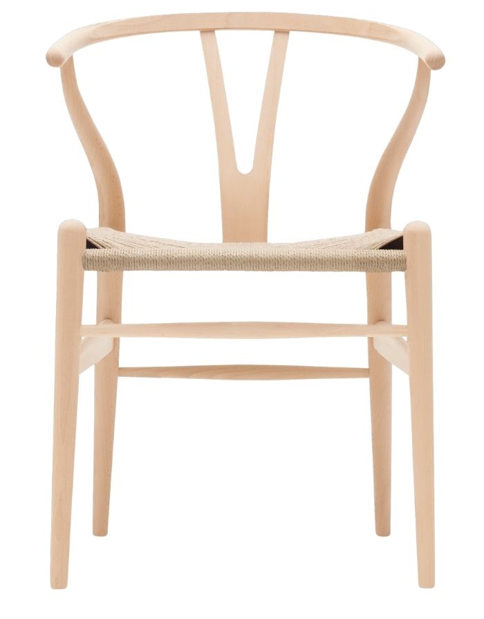 Carl Hansen Wishbone Chair CH24 in Buche geseift, mit Sitzfläche aus Naturkordel als Freisteller von vorne 