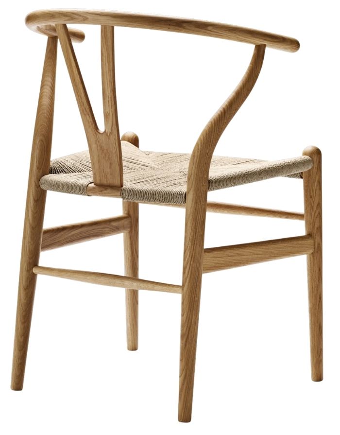 Carl Hansen Wishbone Chair CH24 in Eiche geölt, mit Sitzfläche aus Naturkordel als Freisteller von hinten