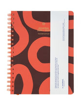 Laden Sie das Bild in den Galerie-Viewer, My Journal 2025/2026 Teacher Edition Flow von A-Journal – Große Hardcover-Agenda für Lehrer mit Wochen- und Monatsübersichten, Stundenplanseiten, Notizbereichen und FSC-Papier.
