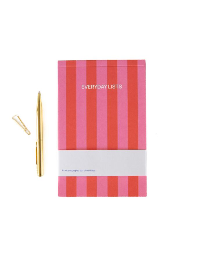 Notizblock Stripes Pink/Red von A-Journal mit hochwertigem Schreibpapier und leicht abtrennbaren Seiten im modernen Streifendesign mit Stift