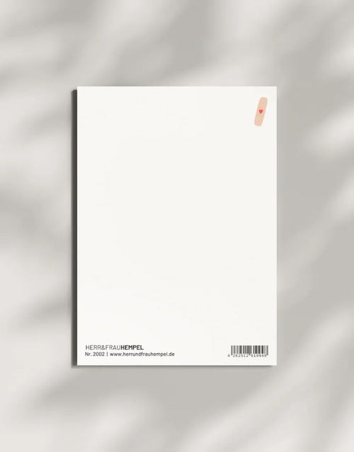 Postkarte von Herr und Frau Hempel aus hochwertiger Holzschliffpappe im DIN-A6-Format.