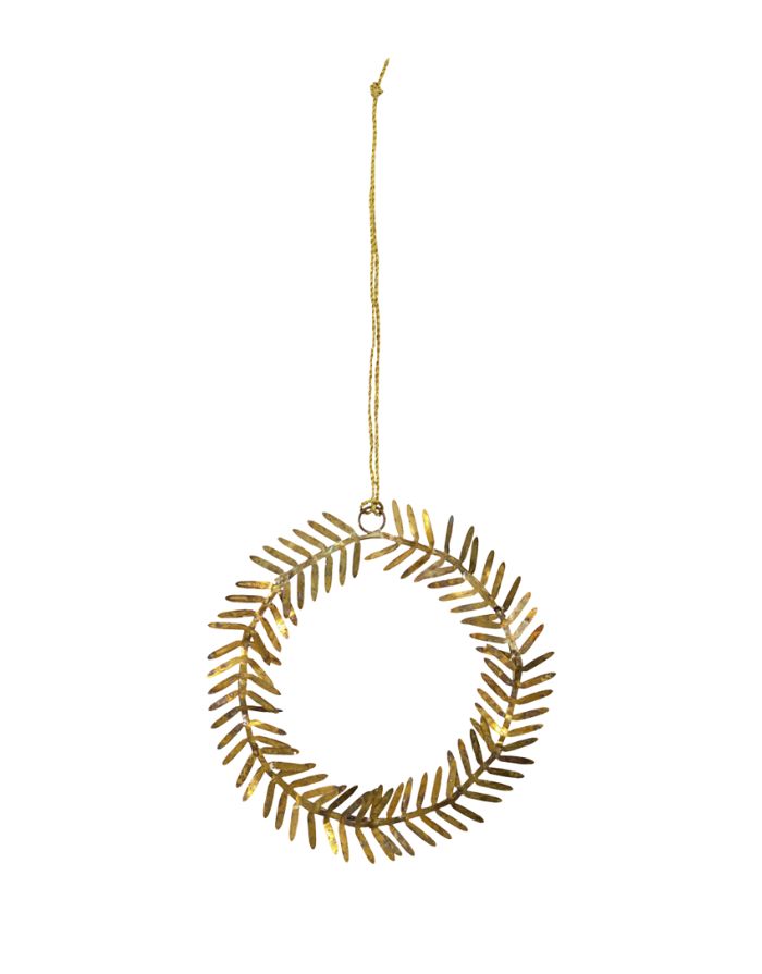 House Doctor Weihnachtsschmuck Lamet in Messing – handgefertigter Kranzanhänger mit feinen Blättchen.