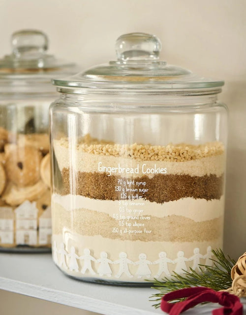  Großes Aufbewahrungsglas Lebkuchen von Ib Laursen aus klarem Glas mit weißen Lebkuchenfiguren, aufgedrucktem Rezept und luftdichtem Glasdeckel, 4000 ml Fassungsvermögen.