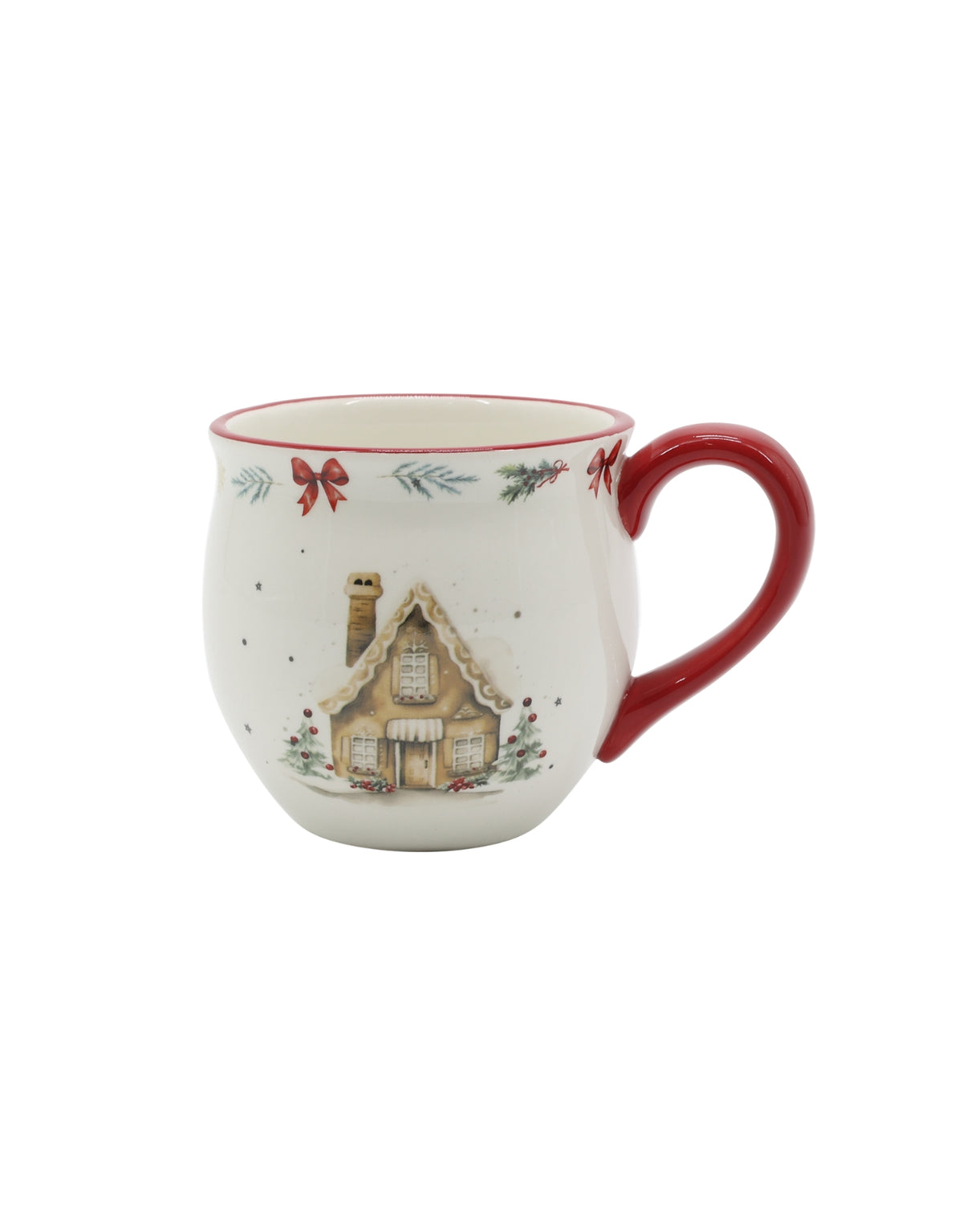 Becher Chalet de Noël von Chic Antique in Cherry, nostalgischer Weihnachtsbecher aus Keramik mit winterlichem Lebkuchenhausmotiv, rotem Henkel und dekorativer Tannenzweigbordüre