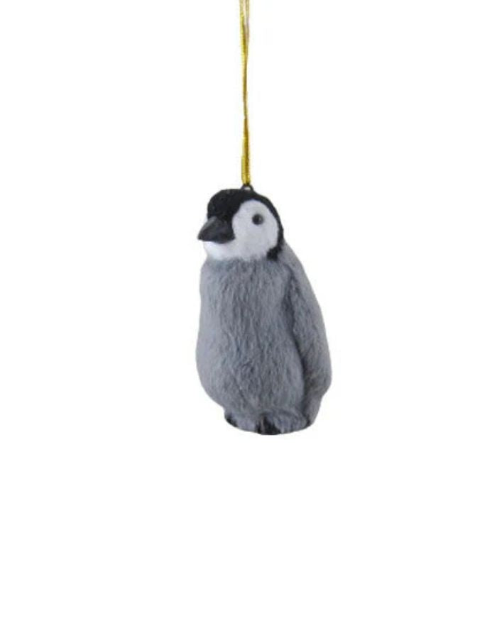 Weihnachtsbaumanhänger Pinguin von Det Gamle Apotek – grauer Pinguin aus PE zum Aufhängen, winterliche Tierfigur.