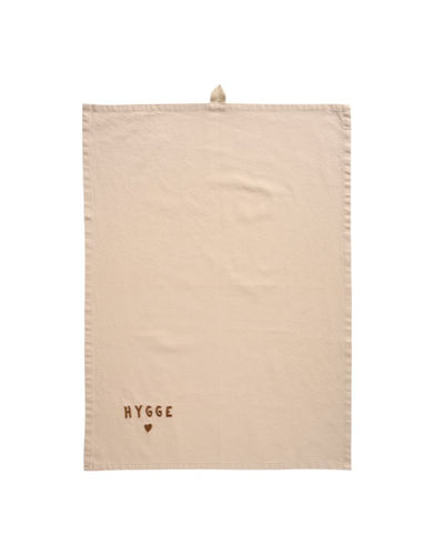 Leinenfarbenes Geschirrtuch mit „Hygge“-Schriftzug von Ib Laursen, Größe 50x70 cm.