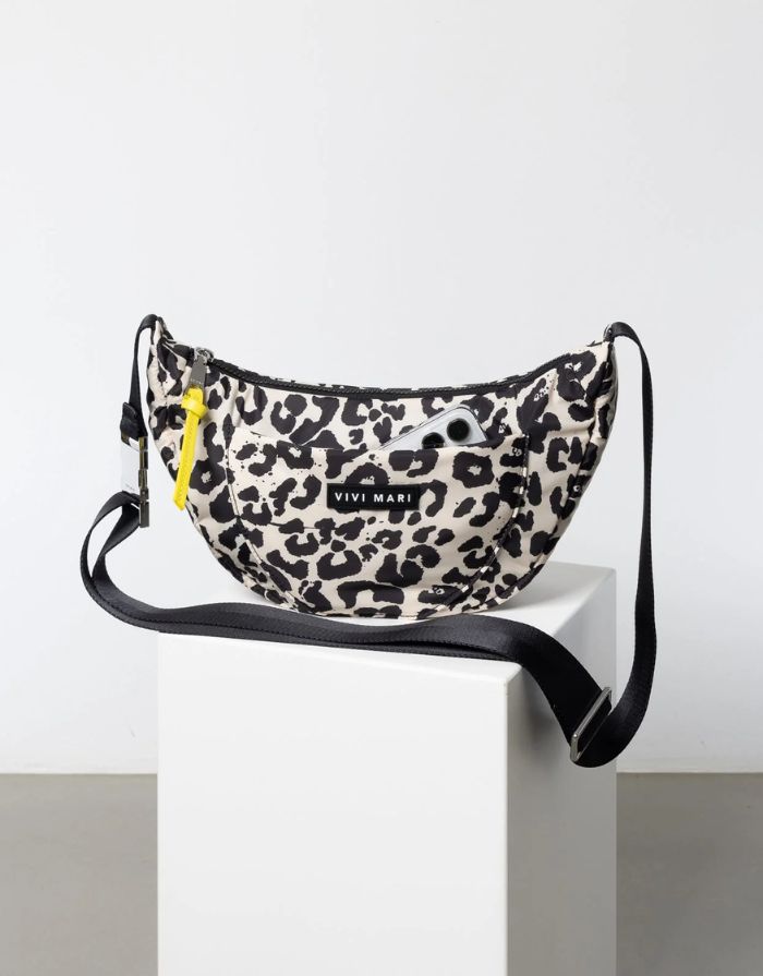 Padded Hip Bag Medium I Leo Splashes Black/Sand