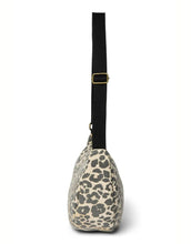 Laden Sie das Bild in den Galerie-Viewer, Tasche Fanny Pack Soft Cotton I Leopard

