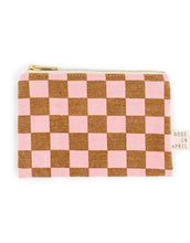 Laden Sie das Bild in den Galerie-Viewer, Purse Marie I Checks Strawberry Caramel
