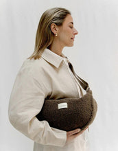 Laden Sie das Bild in den Galerie-Viewer, Tasche Fanny Pack Teddy I Brown
