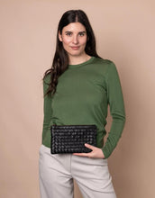 Laden Sie das Bild in den Galerie-Viewer, Tasche Lexi I Black Woven Classic
