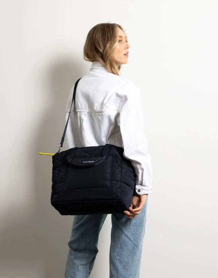 Padded Tote Bag Medium I Black