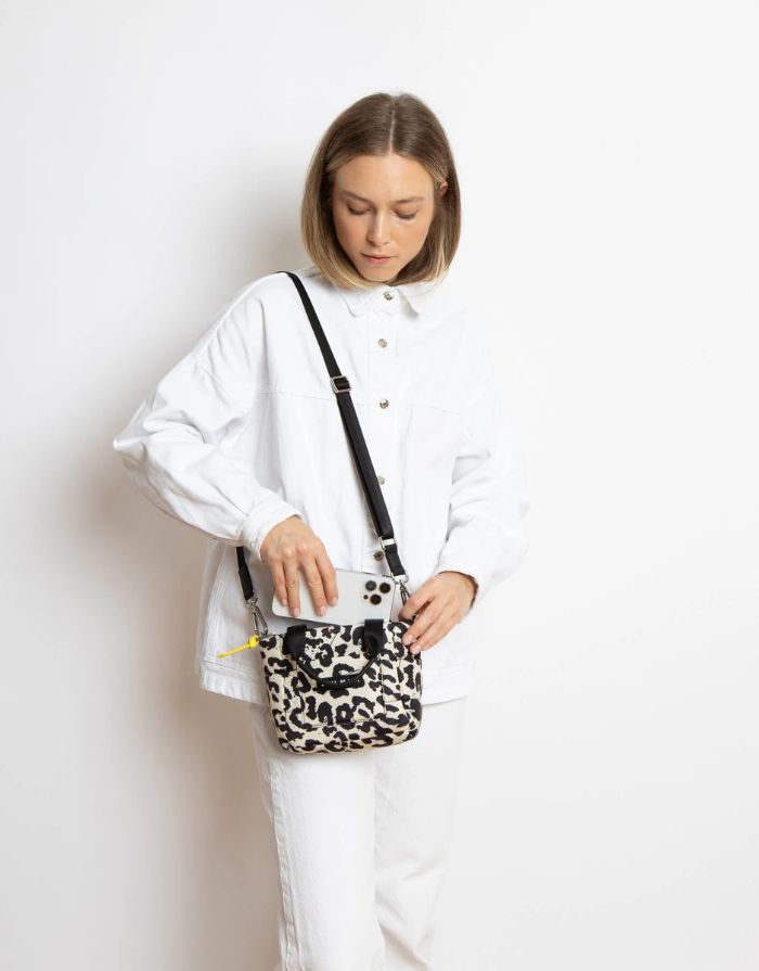 Padded Tote Bag Mini I Leo Splashes Black/Sand
