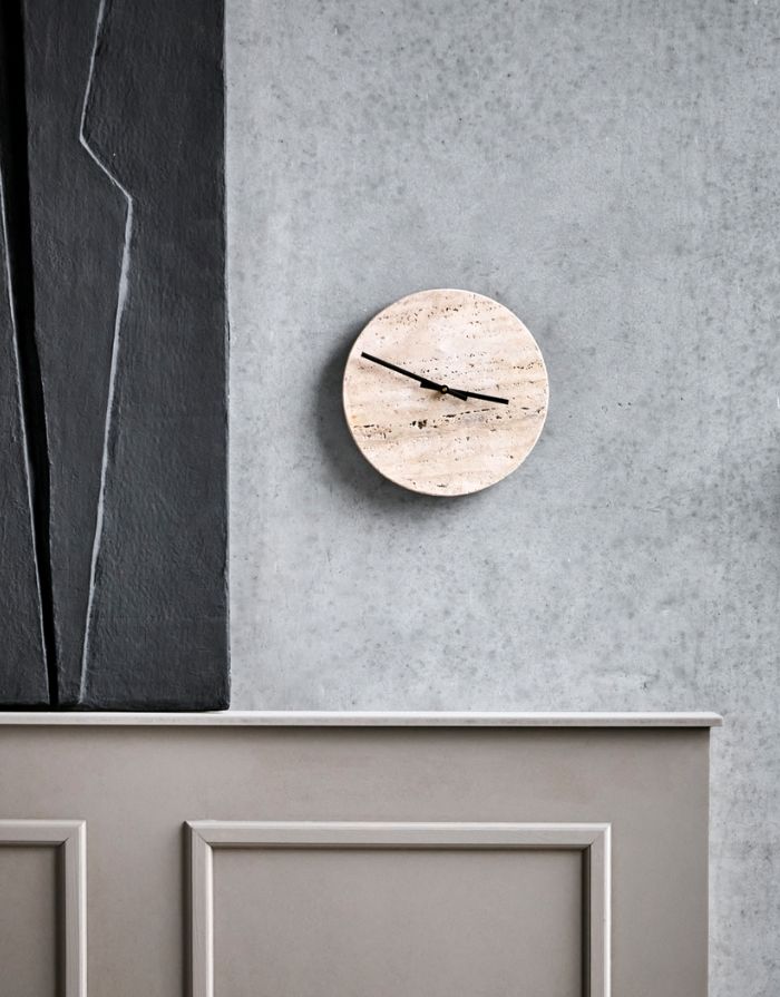 Wanduhr Loko I Travertin Beige