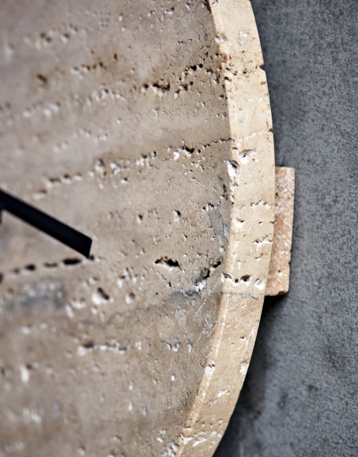 Wanduhr Loko I Travertin Beige