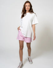 Laden Sie das Bild in den Galerie-Viewer, Boyfriend T-Shirt Hot Summer Menu I Pearl
