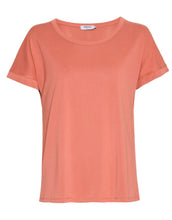 Laden Sie das Bild in den Galerie-Viewer, T-Shirt Fenya Modal I Brick Dust
