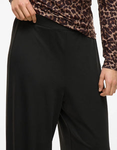 Hose Vileoa I Black