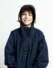 Laden Sie das Bild in den Galerie-Viewer, Raincoat Kids I Solid Navy
