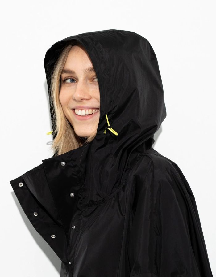 Raincoat I Solid Black