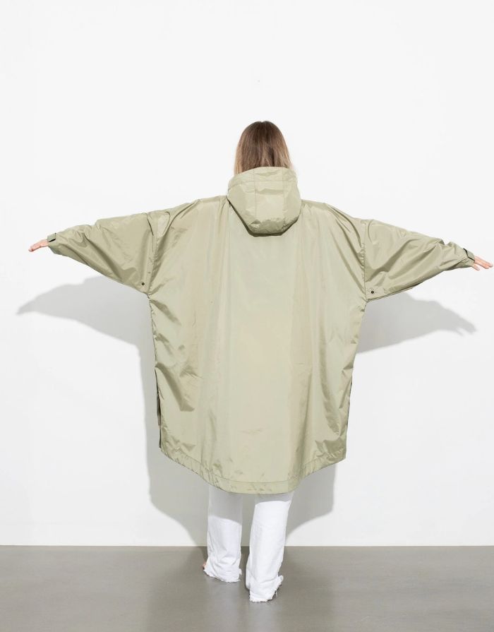 Raincoat I Solid Pale Olive